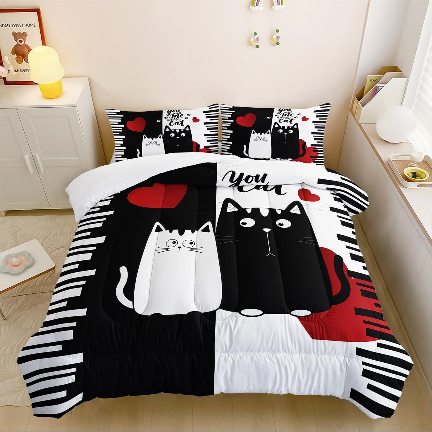 Kawaii Pet Cat Themed Comforter 3Pcs Full Lover's Kitten Animal Bedding Set for Cat Lover Kid Teen Girl Boy Black White Cat Heart Pattern Quilt Bed Decor with 1 Comforter and 2 Pillowcases
