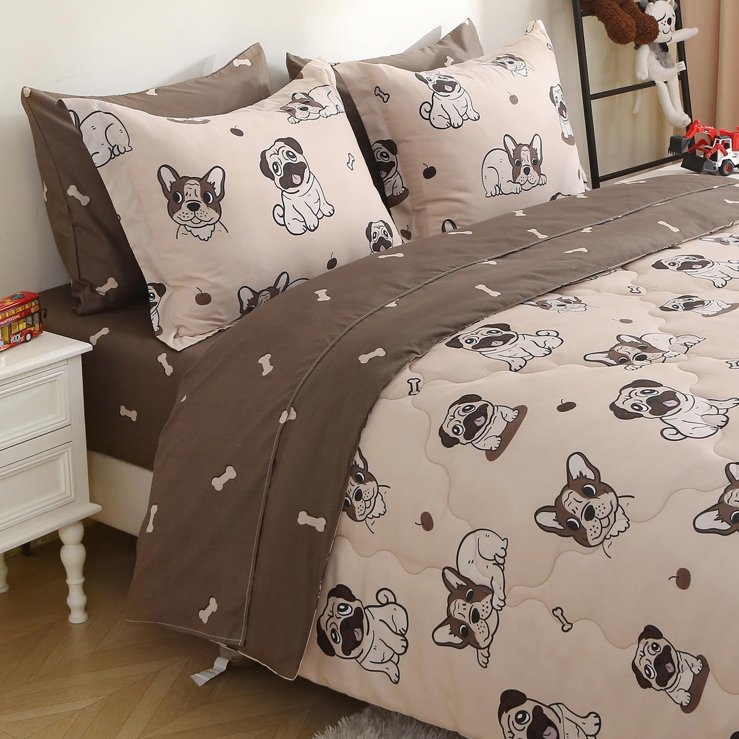 Kids Comforter Set 7 Piece Bedding Cute Dog Cartoon Animal Bed Microfiber Comforter Twin Size All Season (1 Comforter, 1 Flat Sheet, 1 Fitted Sheet, 4 Pillowcase)