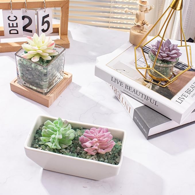 Crystal Chips Bulk Green Aventurine Crushed Quartz Stones Pebbles, 5-7mm Polished Tumbled Healing Crystal Chips Crushed Rocks Jade Pebbles for Aquarium, Garden and Home - 3 Lbs