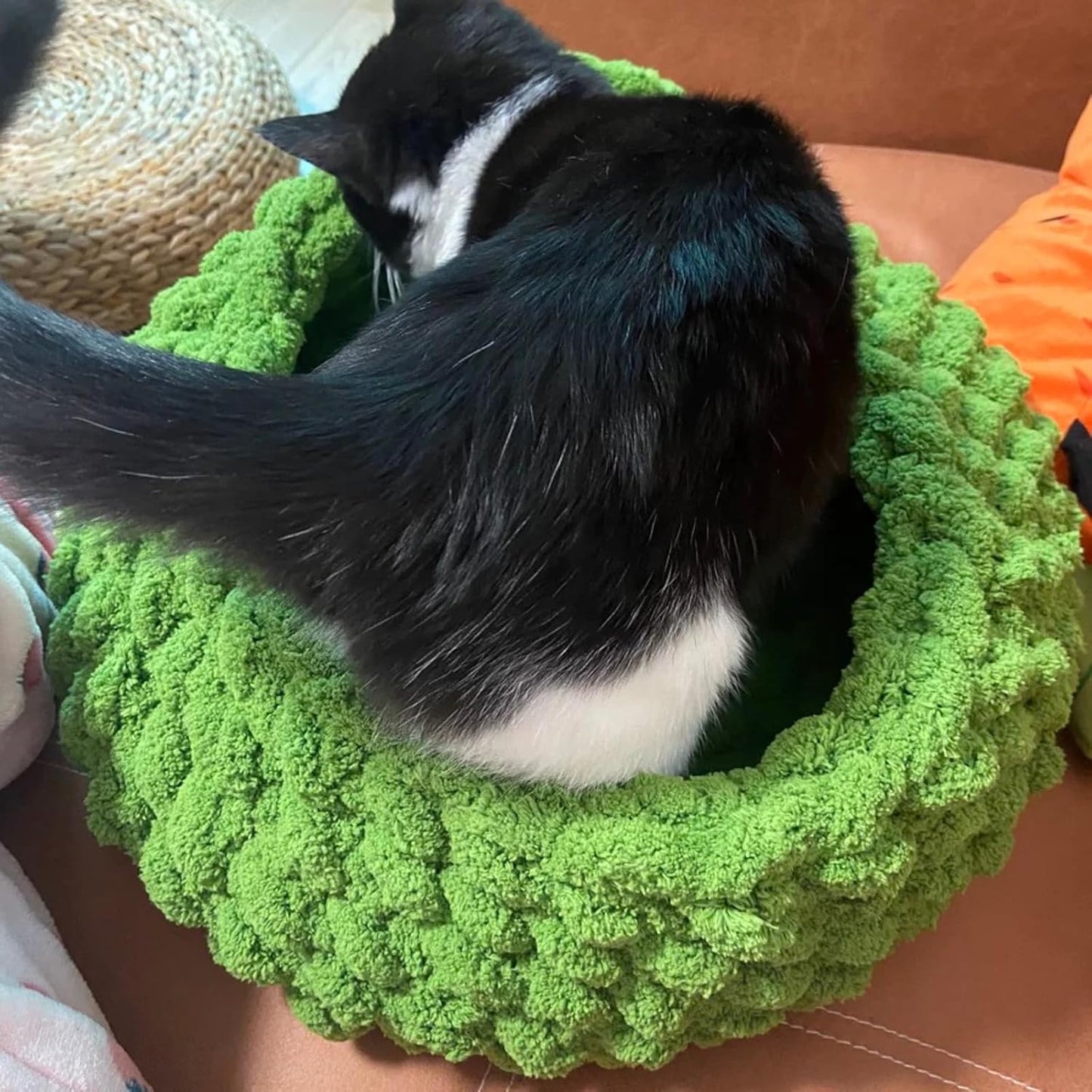 Cat Nest Bed – Premium Handwoven Washable Extra Soft Round Cave House for Indoor Kitten & Kitty, Small & Large (MapleLeaf Red,Large)