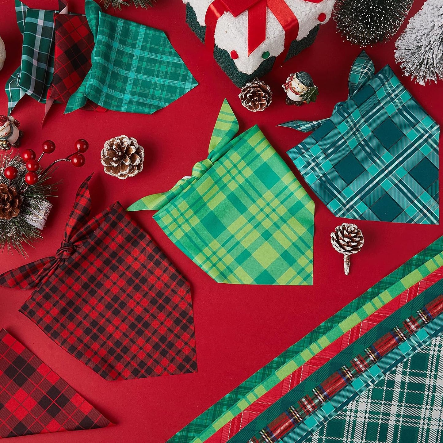 Abbylike 50 Pieces Christmas Plaid Dog Bandanas Bulk Xmas Bandanas for Dogs Triangle Kerchief Bibs Scarf Set for Christmas Pet Costume Accessories Decoration (31.5 x 21.7 x 21.7)